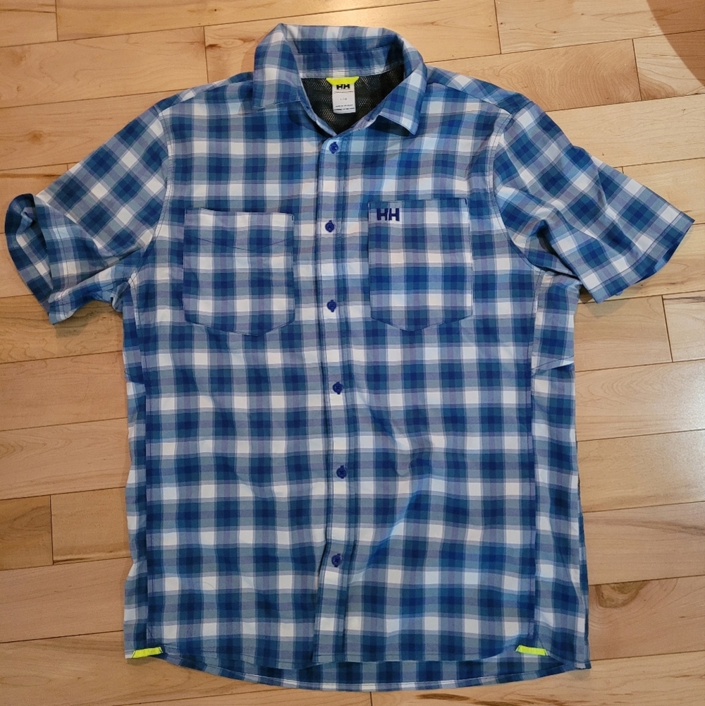 Helly Hanson men's size large button up shirt